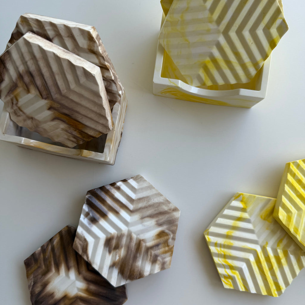 Πορσελάνινα Σουβέρ με Βάση