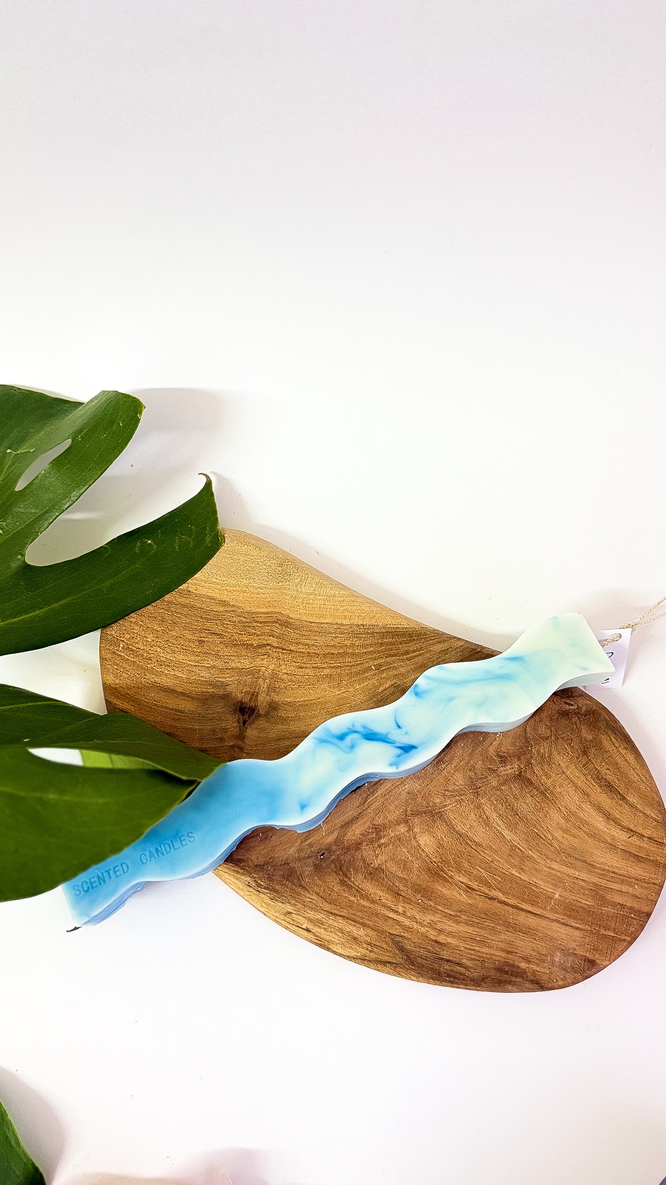 Χειροποίητη Αρωματική Λαμπάδα Κυματιστή με Εφέ Μαρμάρου