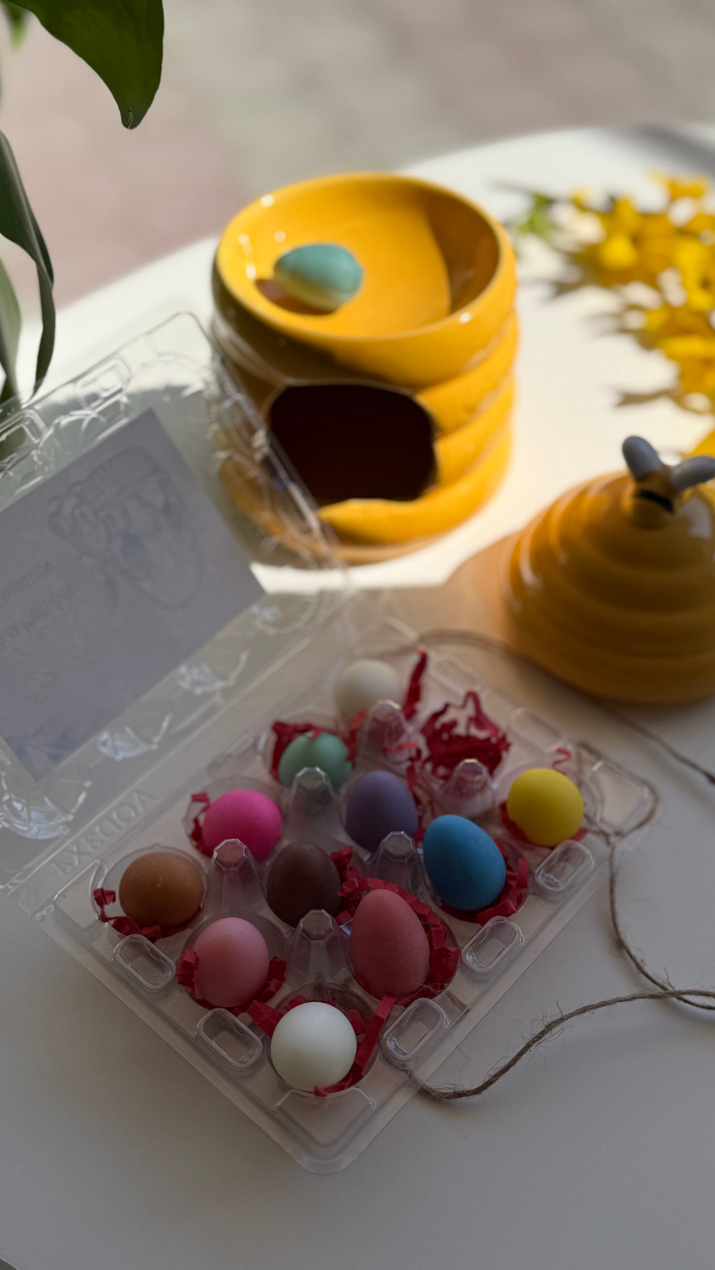 Πασχαλινός Καυστήρας Μέλισσα και "Αυγοθήκη" με Wax Melts 16 αρωμάτων